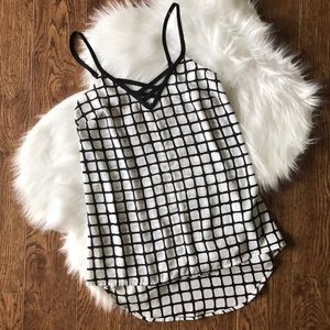 Women’s Studio Y black and white tank top